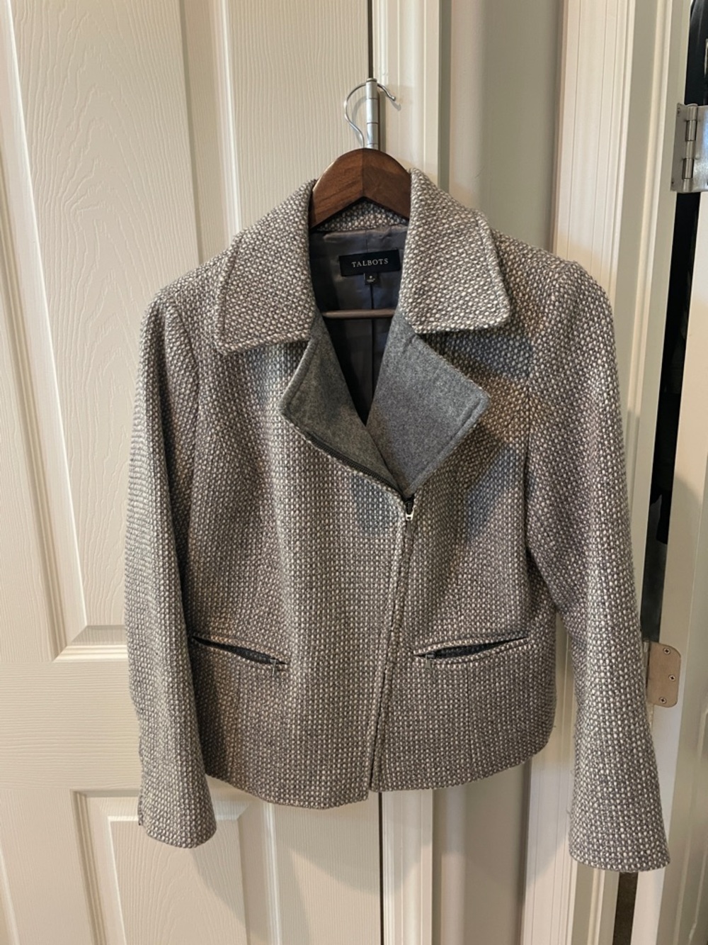 Talbots Gray Tweed Zip Jacket with Notched Collar